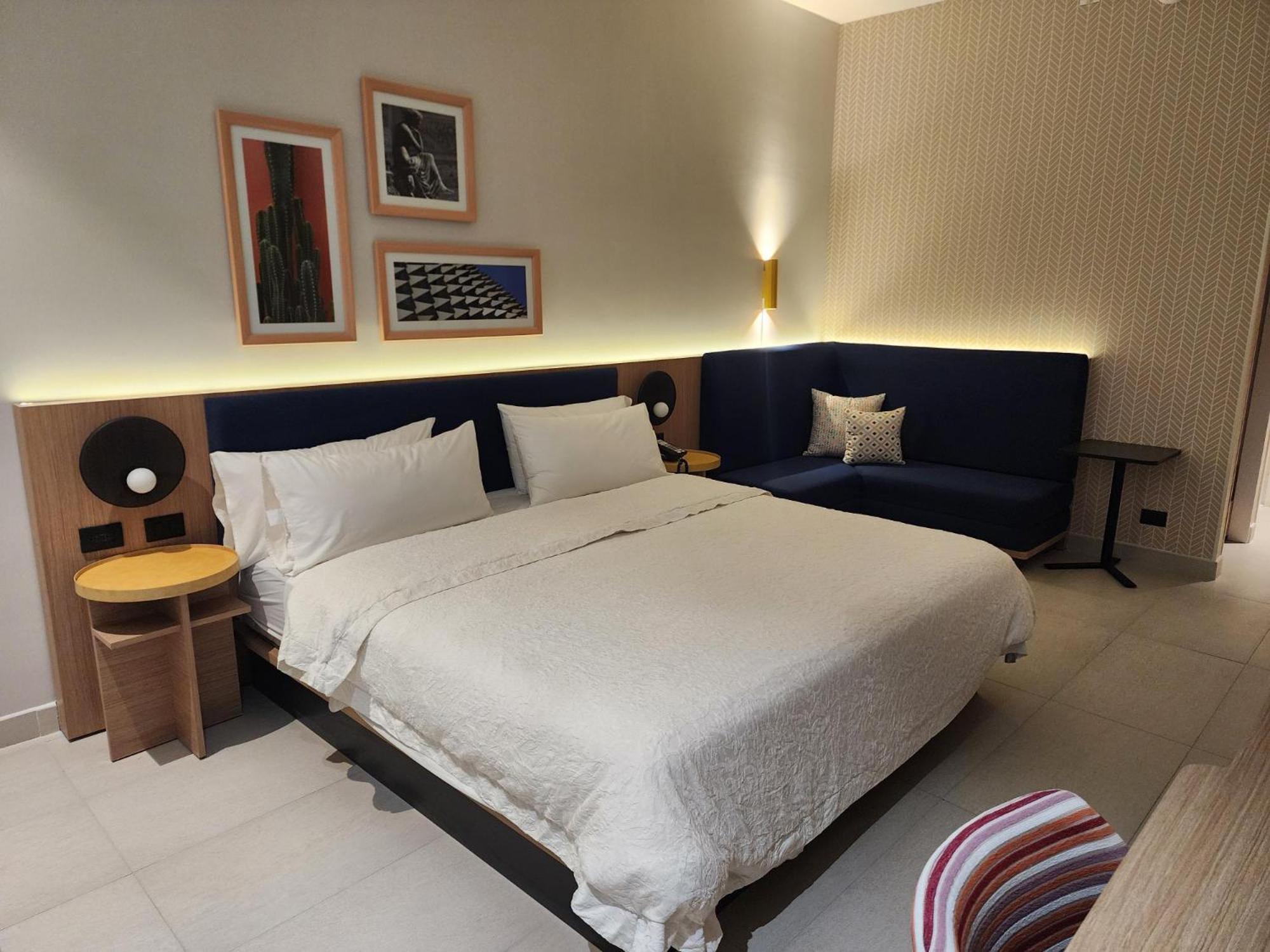 Hampton By Hilton Saltillo Zona Aeropuerto Exterior foto
