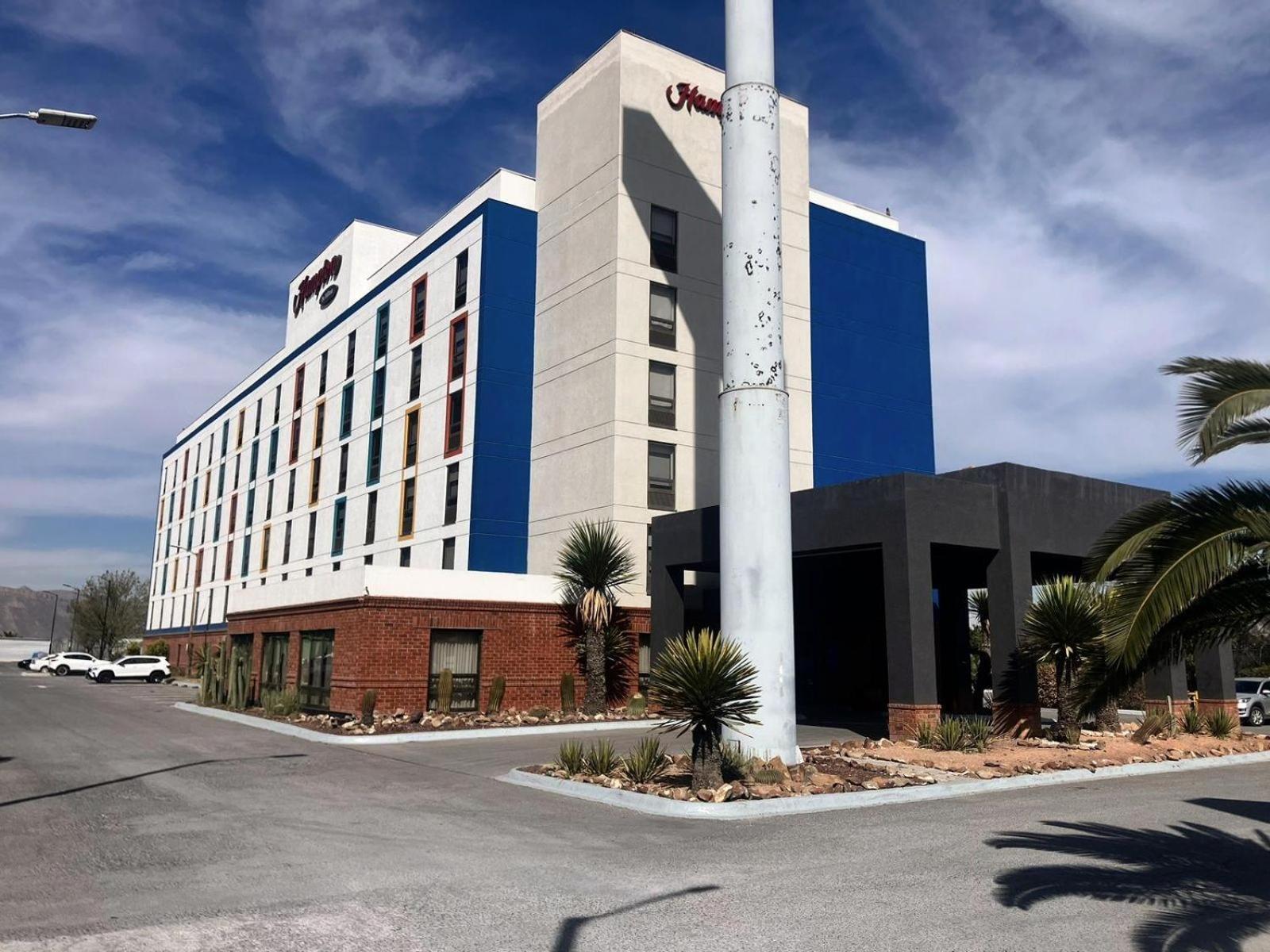 Hampton By Hilton Saltillo Zona Aeropuerto Exterior foto